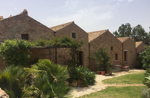Cornino Villa | Historical Villa bordering the sea coast in the Natural Reserve of Monte Cofano