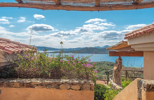 Capo d'Orso House | Holiday Apartment "Trilocale N8 - Porto Mannu" with Sea View and Terrace