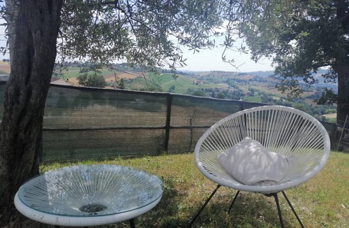 Tolentino House | Holiday Home "Casa degli Ulivi" with Private Pool and Wi-Fi