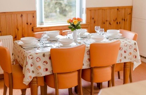 Maybole House | Holiday Home Doonans Cottage by Interhome