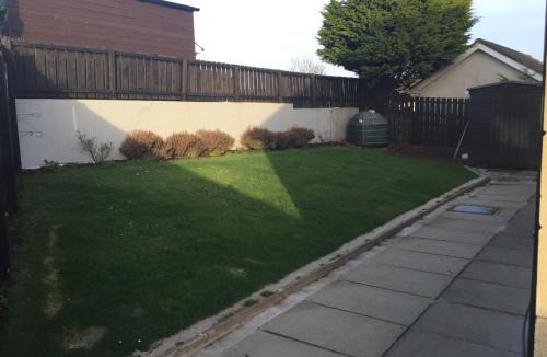 Ballycastle House | Holiday Home in Ballycastle - Fáinne na Cairde