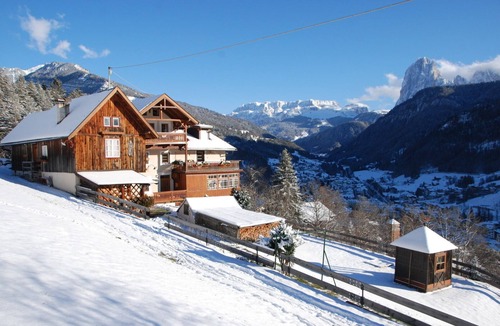 Ortisei Apartment | Holiday home in quiet and sunny location. Perfect for families and friends.
