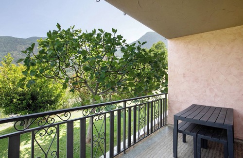 Plan D'introd House | Holiday Home 'Le Cré Appartamento 5' with Mountain View, Shared Garden and Wi-Fi