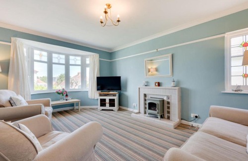 Paignton House | Holiday Home Preston by Interhome
