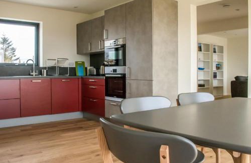 Roskhill House | Holiday Home Taigh Uilleim by Interhome