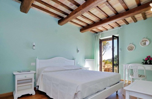 San Severino Marche House | Holiday house San Severino Marche for 1 - 11 persons with 5 bedrooms - Holiday home