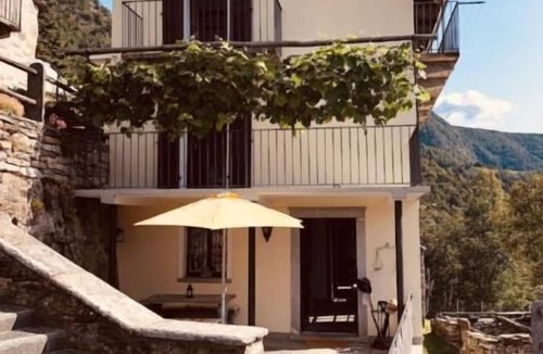 Lionza House | Holiday house Borgnone for 1 - 6 persons with 3 bedrooms - Detached holiday house