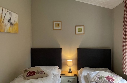 Churchill Apartment | Holiday Lodge in The Cotswolds