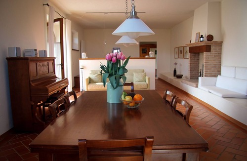 Urbino House | Holidays on an ecological farm, in the apartment Robinia