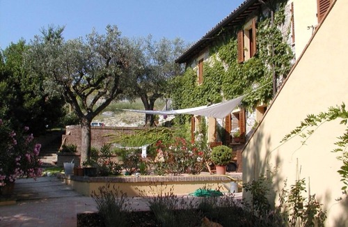 Urbino House | Holidays on an ecological farm, in the apartment Robinia