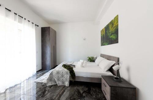 Aurelio Apartment | Home Big Crirè at 724