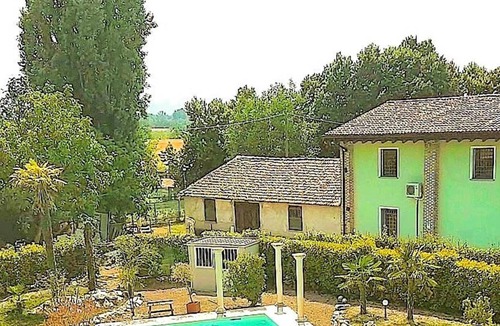 Gragnano Trebbiense Apartment | Homerez - Amazing studio for 3 ppl. with shared pool and balcony at Gragnano