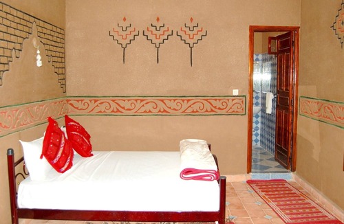 Amezrou House | Homerez - Big house for 10 ppl. with shared pool and terrace at Zagora