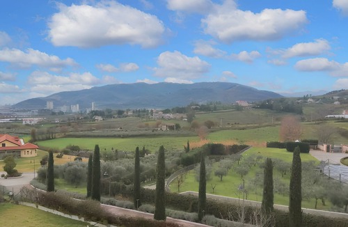 Magazzeno Apartment | Homerez - Charming Apartment in Faiano with Mountain View
