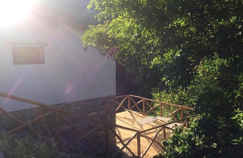 Caprese Michelangelo House | Homerez - Nice house for 6 ppl. with balcony at Caprese Michelangelo
