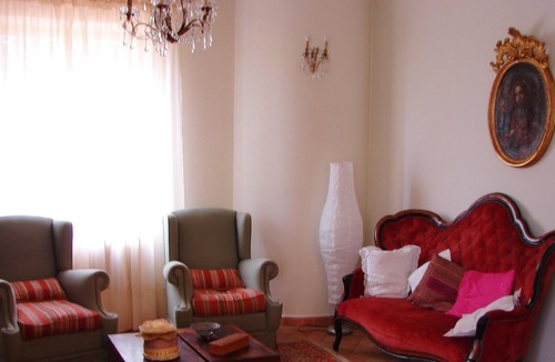 Mogliano Villa | Homerez - Villa for 8 ppl. with swimming-pool, jacuzzi and garden at Mogliano