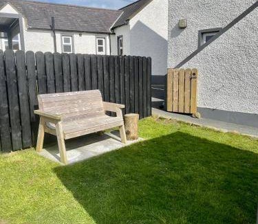 Castlewellan House | House ∙ 2 bedrooms ∙ 4 guests