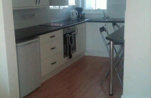 Mortehoe House | House above the beach sleeps 4 with private parking
