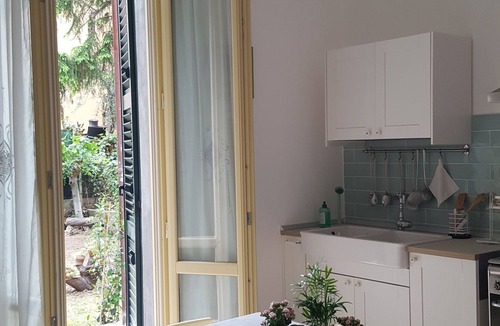 Grottammare Apartment | House near the sea with garden