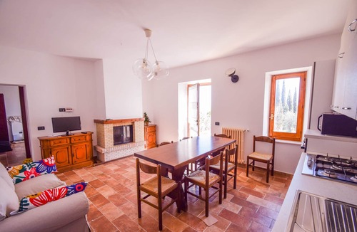 Avigliano Umbrio House | House with private pool in hilly-quiet location with panoramic views