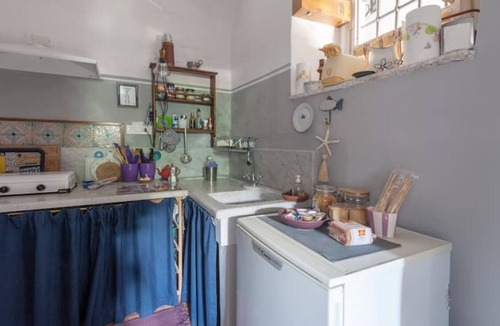 Pugliola Apartment | I Glicini free wifi area bbq