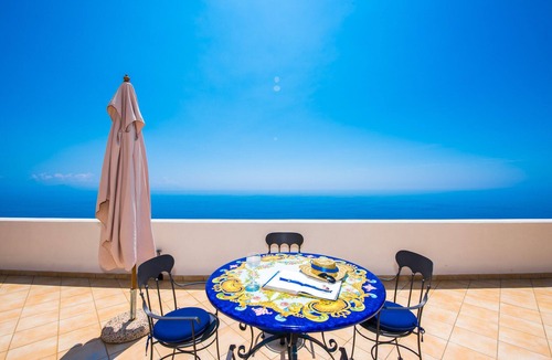Praiano Apartment | Ideal for young couples, families or friends. Spectacular view, Wi-Fi