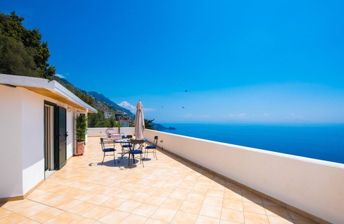 Praiano Apartment | Ideal for young couples, families or friends. Spectacular view, Wi-Fi