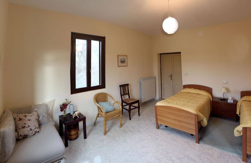 Castiglione Messer Raimondo Other | Idyllic air-conditioned villa with mountain views. Nature, villages & vineyards.