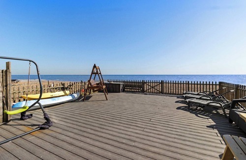 Pevensey House | Idyllic Seaside Stay with Stunning Views & Perfect for Families.