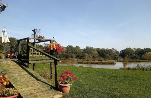 Hadlow Down House | Idyllic Shepherds Hut glorious views to South Downs 'Perch'