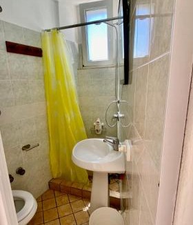 Ponza House | Il Fico Casa Vacanze Indipendente