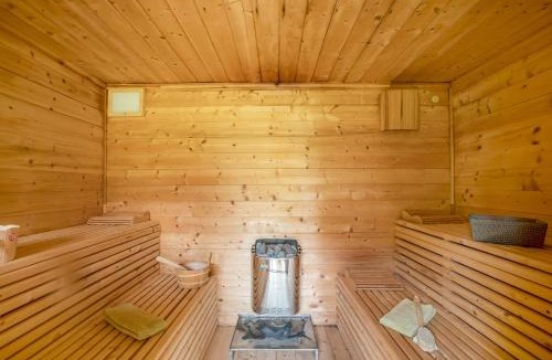 Ex Sottostazione Apartment | Il Gioiellino Pool and Sauna