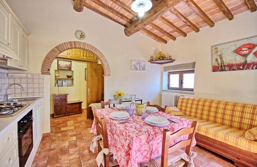 Cortona Villa | Il Salice - Holiday Villa with swimming pool in Cortona, Tuscany