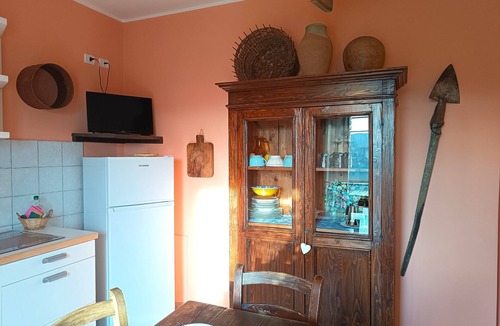 Urbino Apartment | In Farmhouse independent apartment 2+2 people. Breathtaking view!