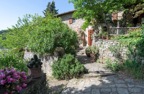 Figline e Incisa Valdarno Apartment | Incisa In Val D Arno: Country Farm Holidays in Tuscany - Apartment for rent in the tuscan countryside