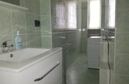 Collegno Apartment | J Stadio. דירה נחמדה ושקטה לחופשה שלכם