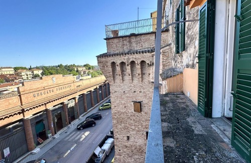 Jesi Apartment | J01 - Jesi, three-room apartment in the historic center