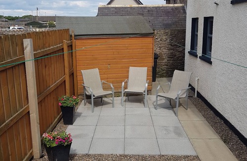 Johnshaven House | JOHNSHAVEN Holiday Home on the Beach
