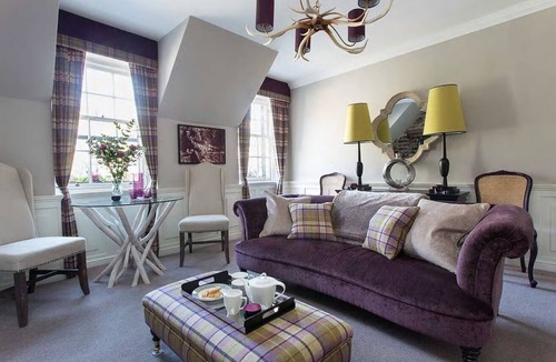 Old Town Apartment | JOIVY The Wee Palace by the Castle