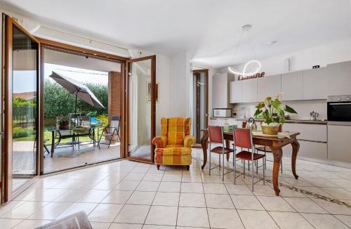 San Benedetto di Lugana Apartment | Katy Lake Lavanda