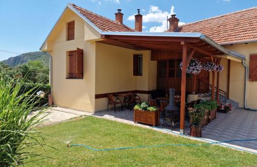 Sicevo House | Konak -Guest house -Ramonda Serbika
