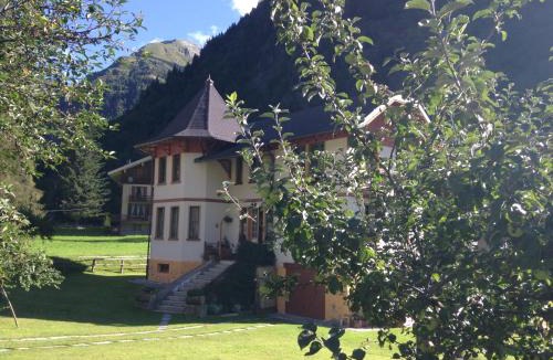 Alagna Valsesia Bed & Breakfast | L'aria di Casa