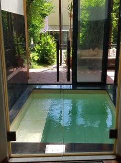 Pisa City Centre Apartment | La casa con piscina riscaldata interna ANNA LUXURY GARDEN