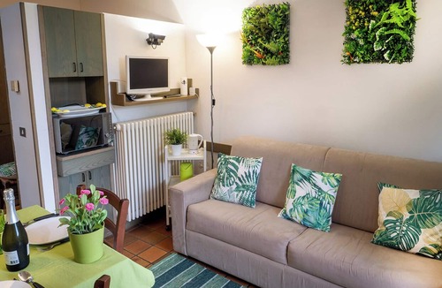 Iseo Cottage | La Casa del Patio is cosy and functional, perfect for leisure or working stays.