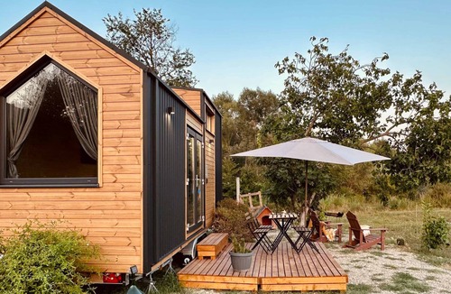 Castilenti House | La Casa Errante 1 by Tiny Away