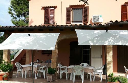 Cossignano Bed & Breakfast | La Casa in Campagna