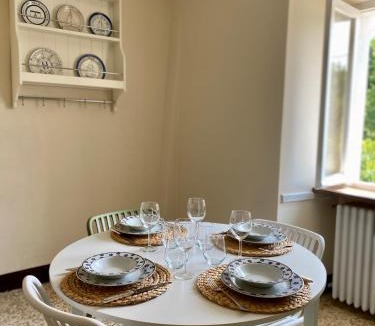 Lortallo Apartment | La corte sul lago - Appartamento Laura