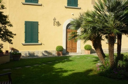Lastra a Signa Apartment | LA TORRE - Apartment in Villa from the early 1900s