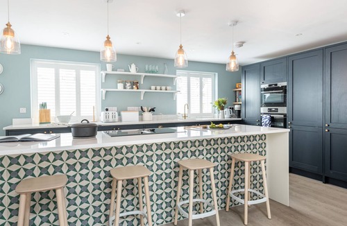 Carbis Bay House | Lahaina, family home with garden and parking