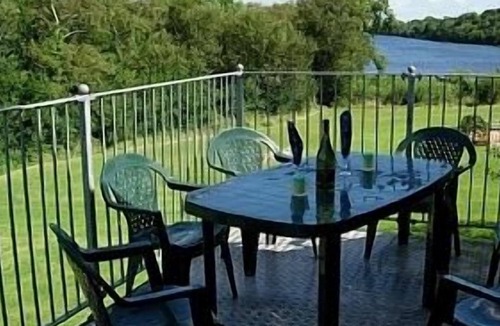 Enniskillen House | Lakeside Lodge Nestling on the Shores of Lower Lough Erne